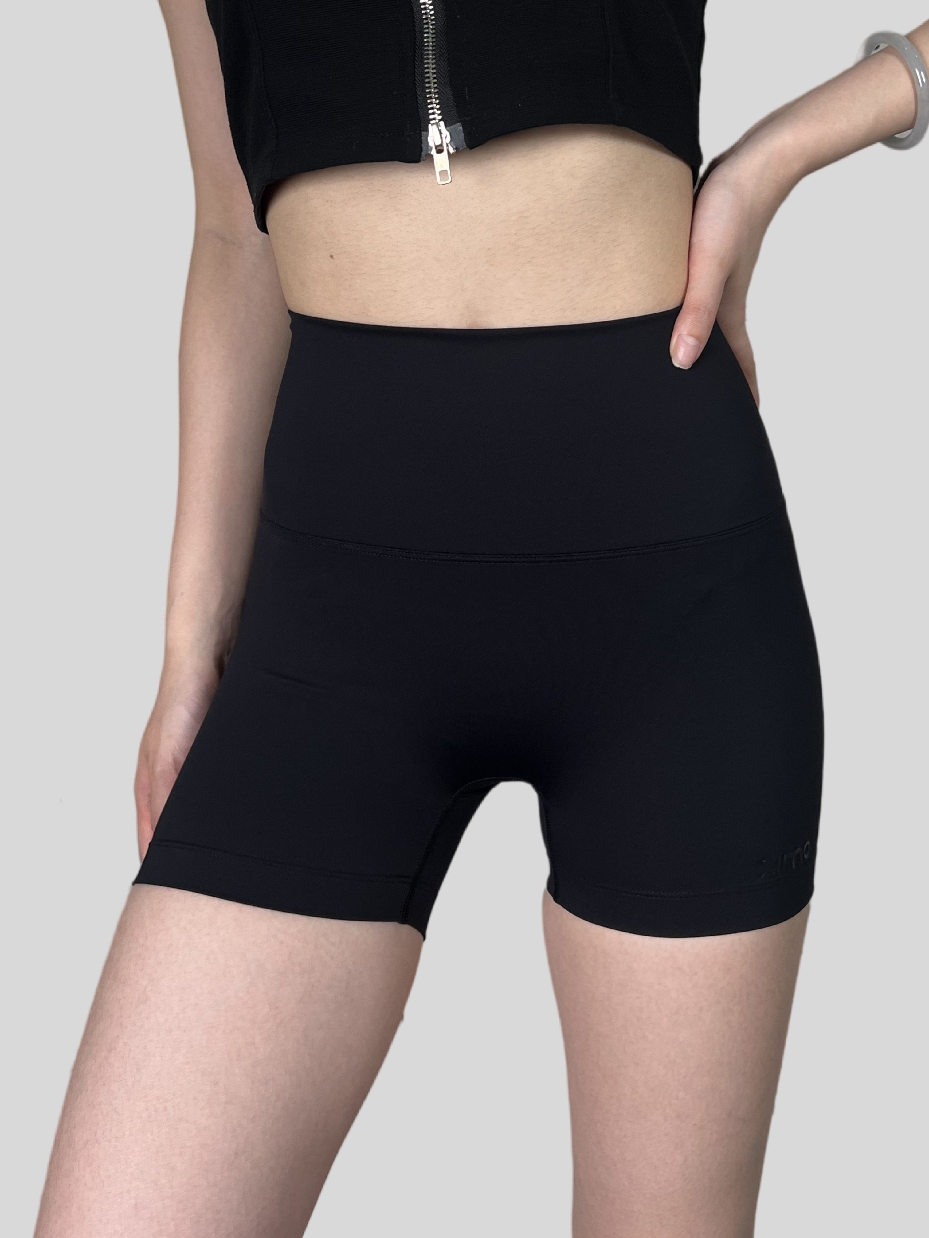 ZIMO Black Skinny Shorts