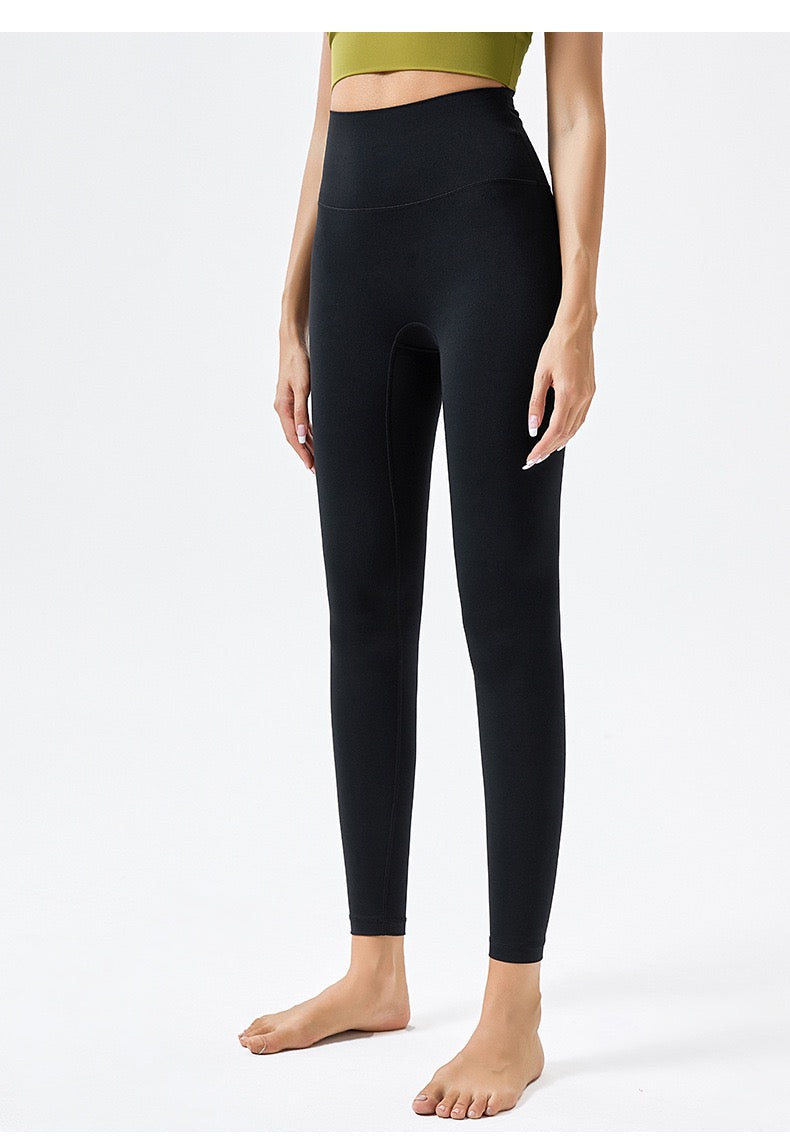 Black Skinny pants